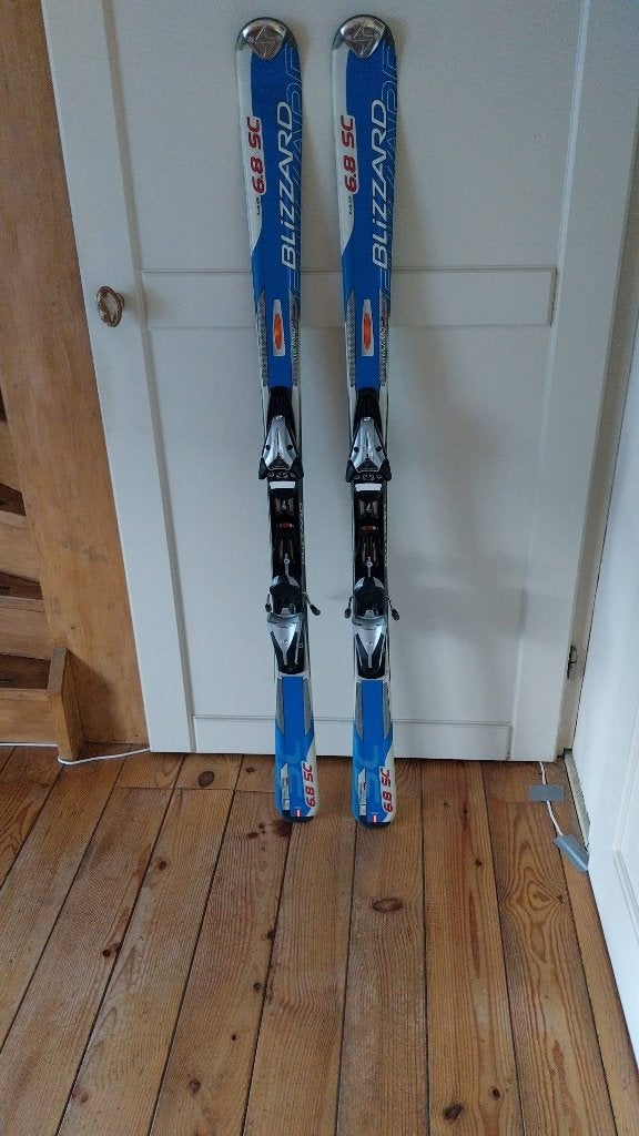BLIZZARD ski's 149 cm, 140 tot 160 cm, Gebruikt, Carve, Skiën