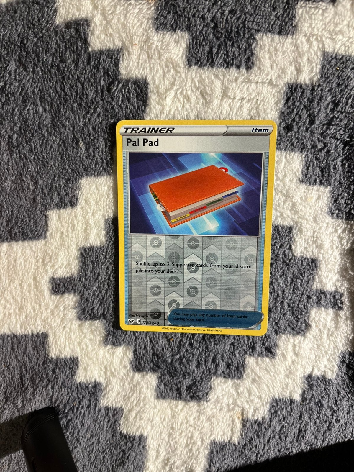 Pokémon Pal Pad 172/202 Holo Trainer Kaart - Goede Staat, Ophalen of Verzenden, Zo goed als nieuw, Losse kaart, Foil