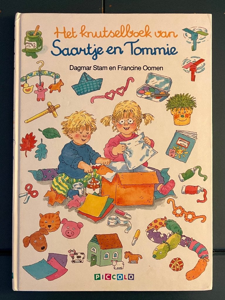 Hardcover Boek; Het knutselboek van Saartje en Tommie, Boeken, Kinderboeken | Jeugd | onder 10 jaar, Ophalen of Verzenden, Gelezen