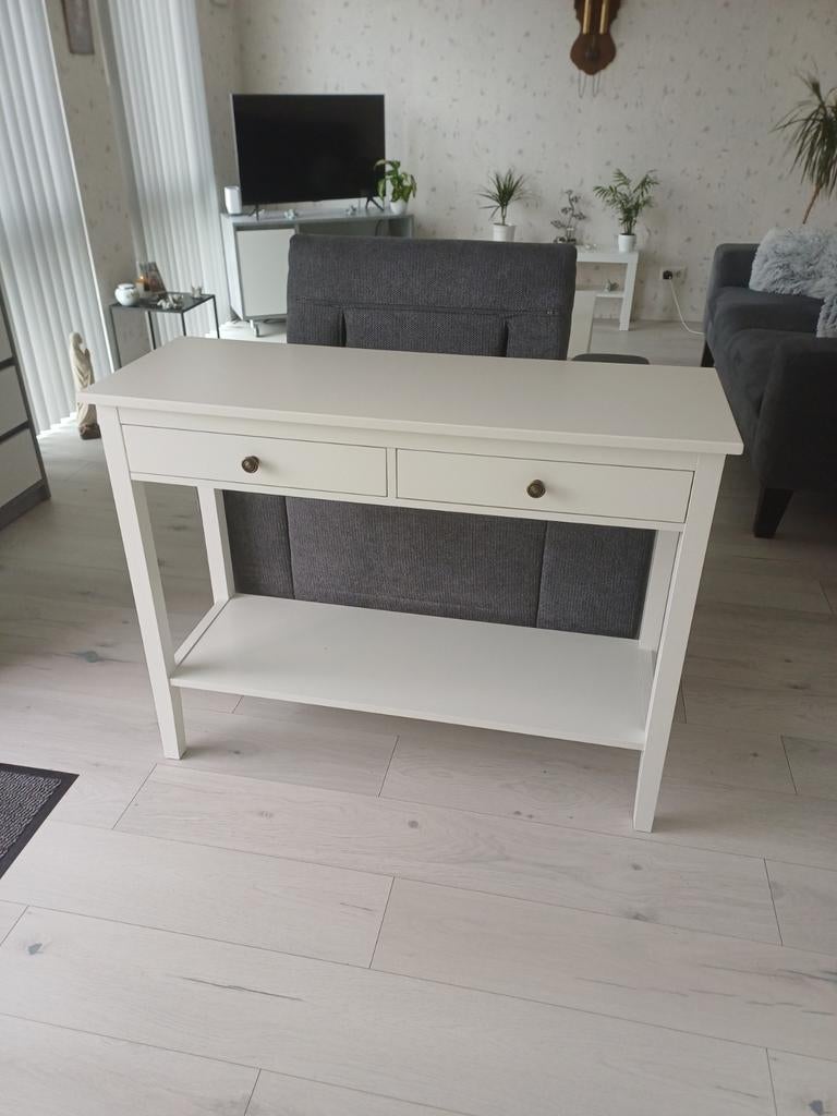 Zgan witte sidetables, Huis en Inrichting, Tafels | Sidetables, Ophalen, Overige materialen, 100 tot 150 cm, Zo goed als nieuw