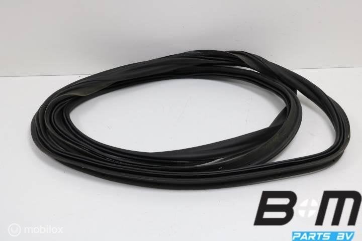 Achterkleprubber VW Beetle 5C 5C5827705, Auto-onderdelen, Interieur en Bekleding, Gebruikt