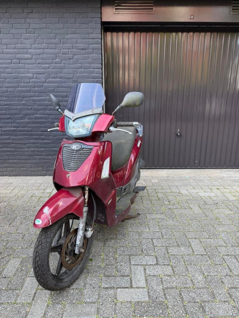 Kymco People S 2010 / opknapper start niet, Fietsen en Brommers, Scooters | Kymco, Ophalen, Zo goed als nieuw, Benzine, People S