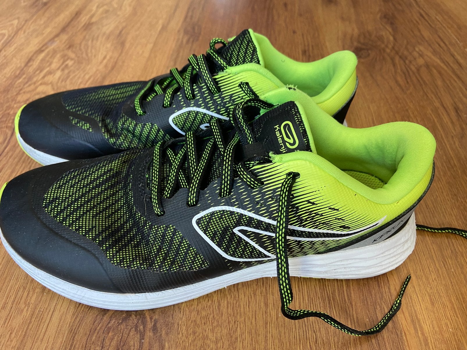 Sportschoenen Kalenij maat 39, Ophalen of Verzenden, Zo goed als nieuw, Hardloopschoenen, Overige merken