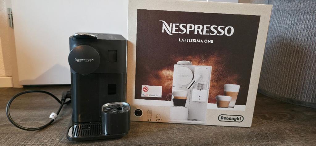 De’Longhi Lattissima One, Koffiepads en cups, Gebruikt, Overige modellen, Ophalen of Verzenden