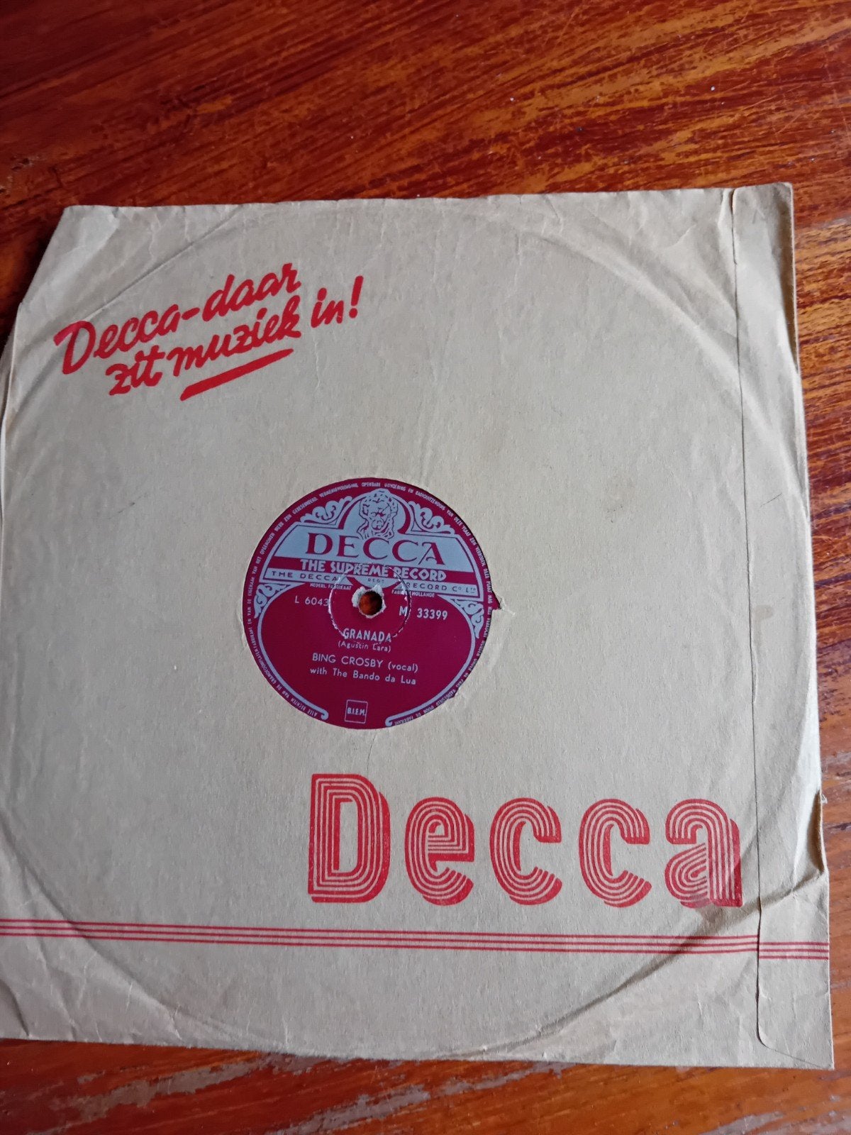 Bing Crosby - Copacabana / Granada 7 inch single (Decca), Ophalen of Verzenden, Gebruikt, 7 inch, EP