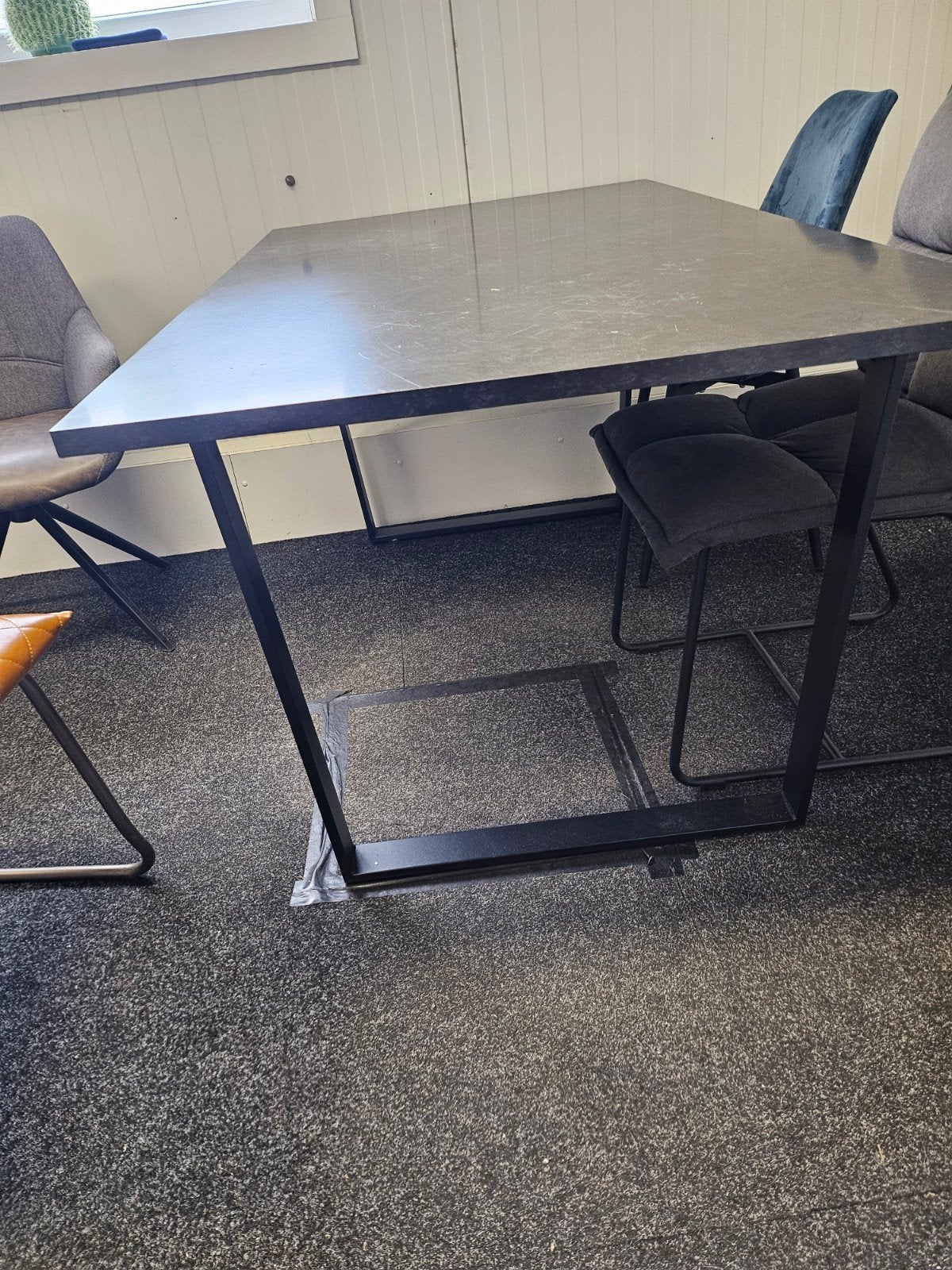 Moderne Eettafel met Diverse Stoelen - Set of Los, Huis en Inrichting, Stoelen, Ophalen, Gebruikt, Modern, Industrieel, Eclectisch