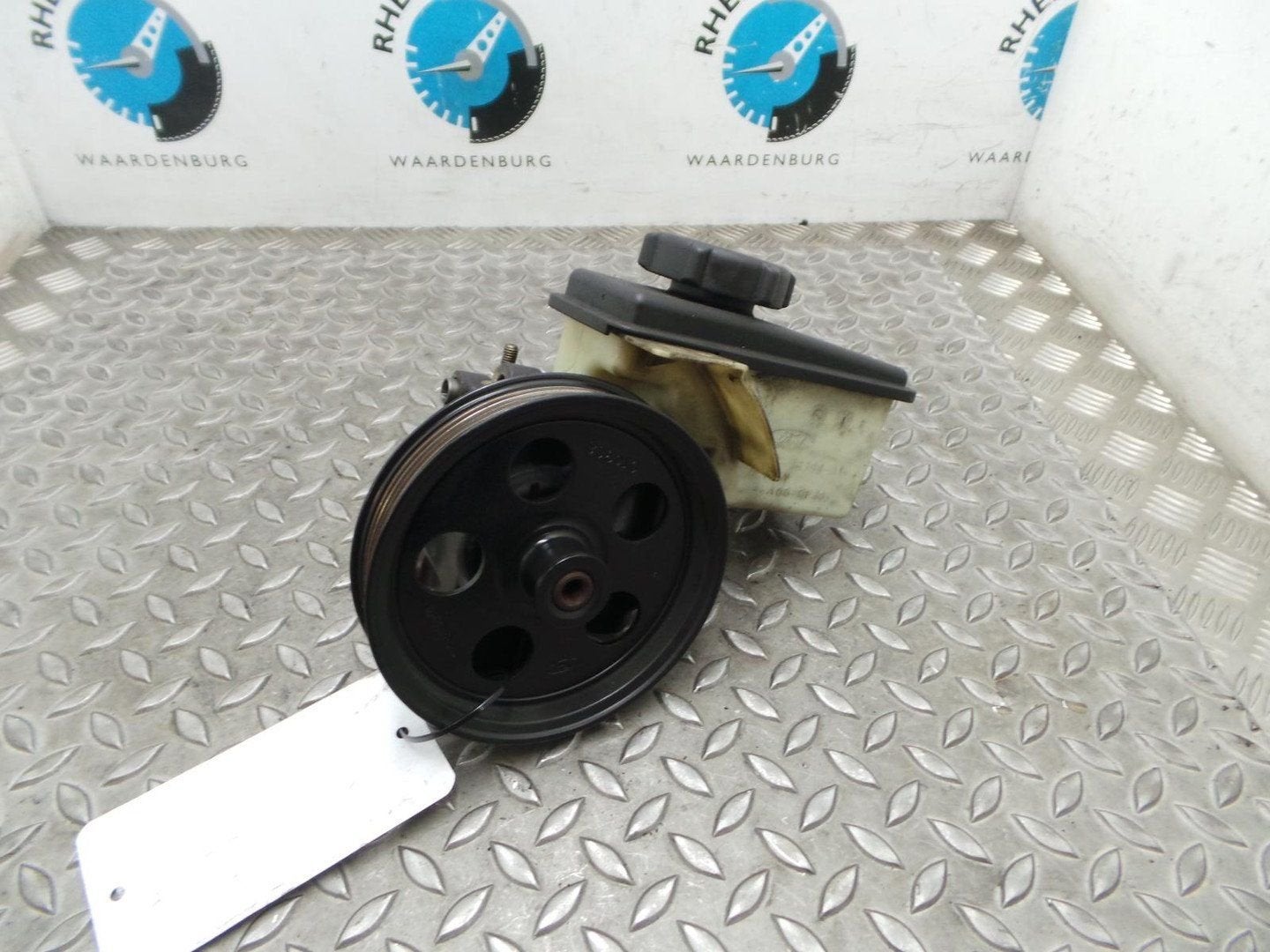 FORD MONDEO 1.8-16V COLLECTION STUURPOMP 2002, Ophalen of Verzenden, Gebruikt, Stiba lid