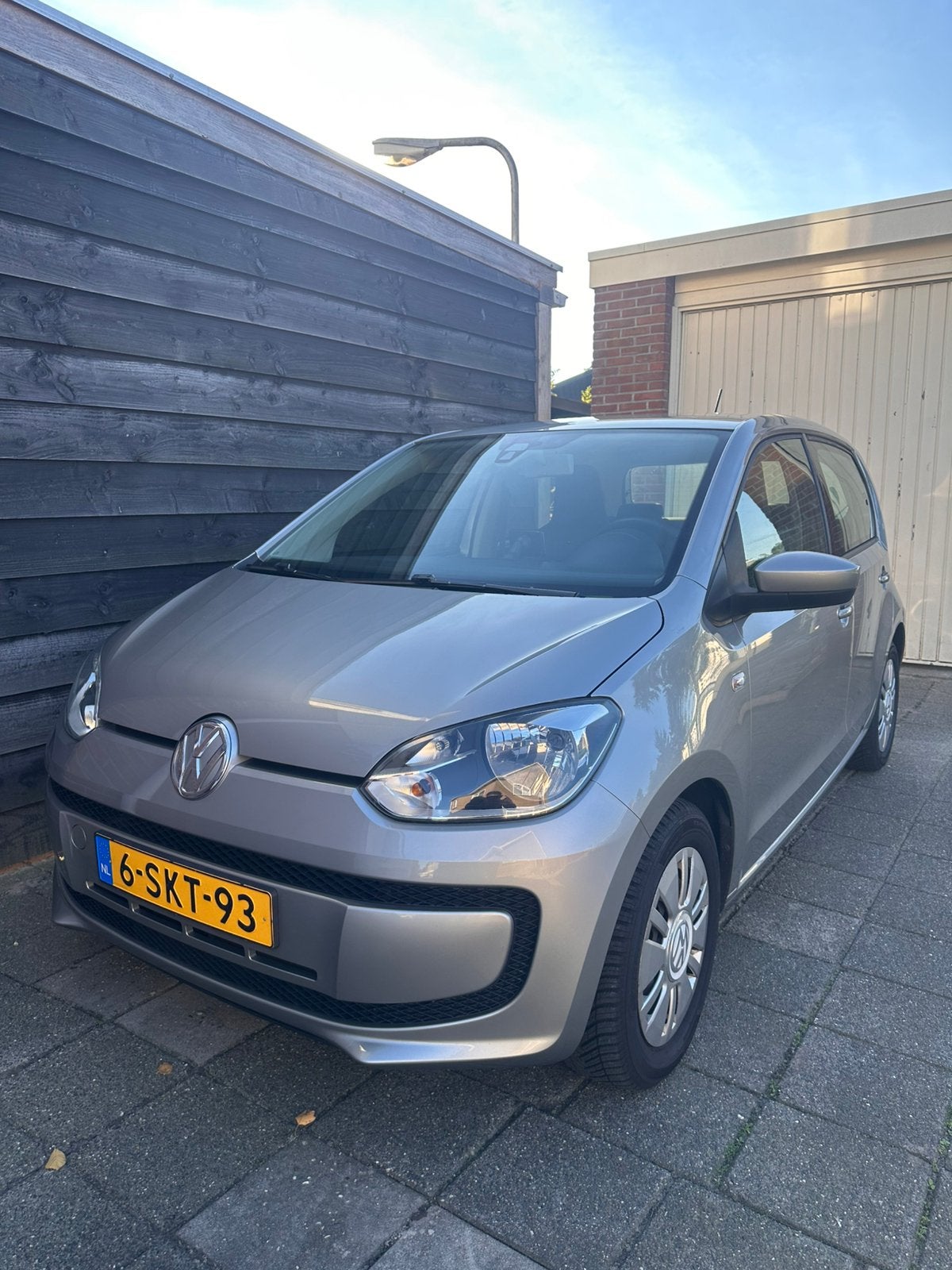 Volkswagen Up! Airco • Bluethooth • 5-deurs • Navi • NAP, Voorwielaandrijving, Up!, 840 kg, Origineel Nederlands
