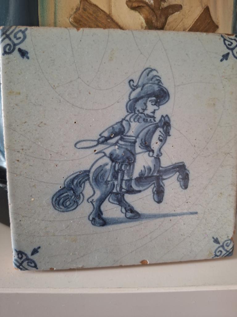 Mooie tegel, Antiek en Kunst, Antiek | Keramiek en Aardewerk, Ophalen of Verzenden