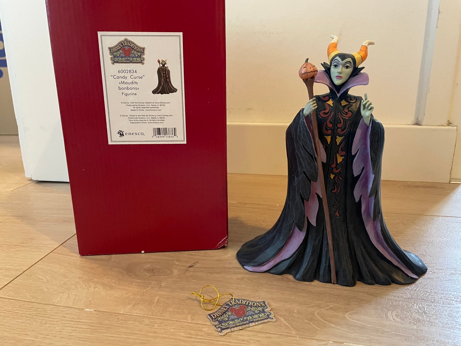 Disney traditions Jim shore Maleficent Candy Curse Halloween, Ophalen of Verzenden, Zo goed als nieuw, Beeldje of Figuurtje