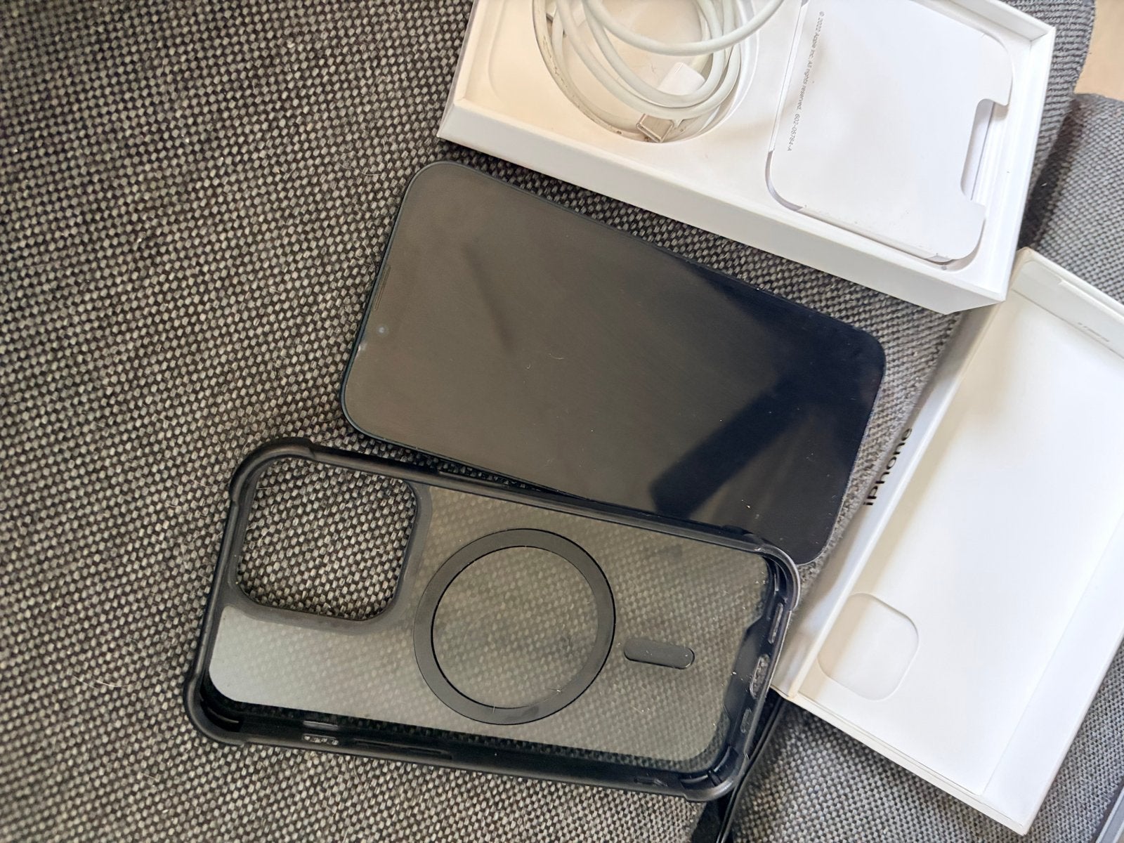 iPhone 14 - 2 jaar oud, originele onderdelen, lichte sporen, Ophalen, Zwart, Zonder simlock, Zonder abonnement