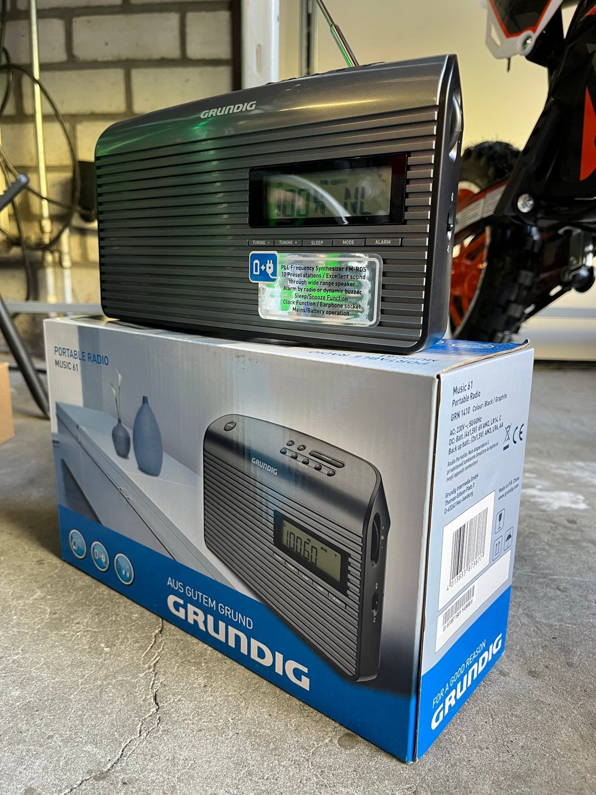 Grundig Transistorradio - Nieuw in doos, Netstroom / Batterij, Grundig, Nieuw, Ophalen of Verzenden