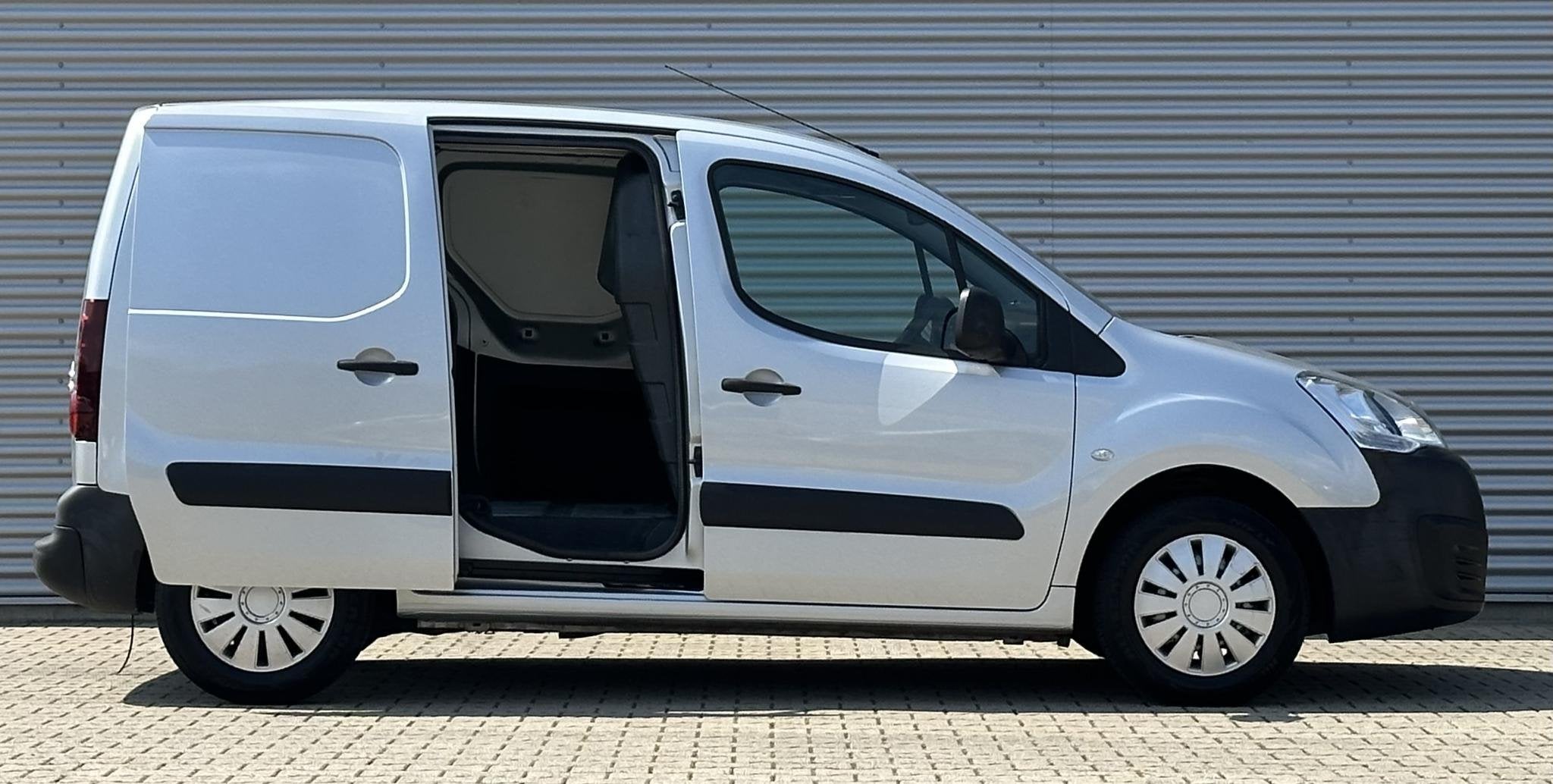 Citroen Berlingo 1.6 BlueHDI 75 Club airco|Cruise, Voorwielaandrijving, Stof, 4 cilinders, Citroën