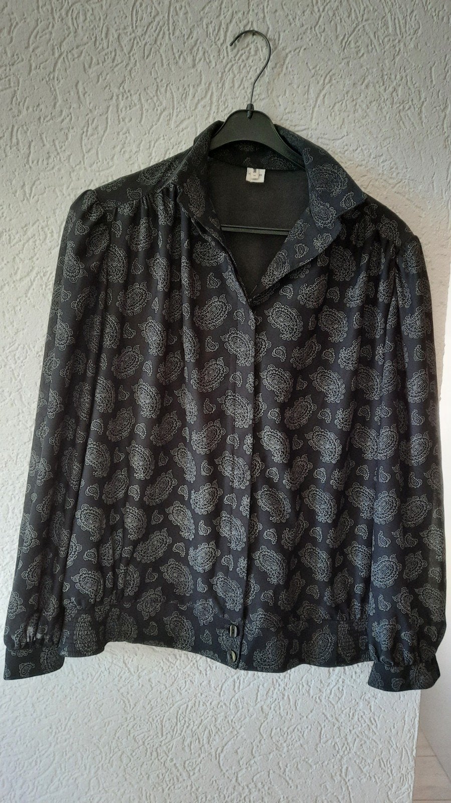 Zwarte blouse met paisley print - Maat 38, Ophalen of Verzenden, Gedragen, Maat 38/40 (M), Zwart