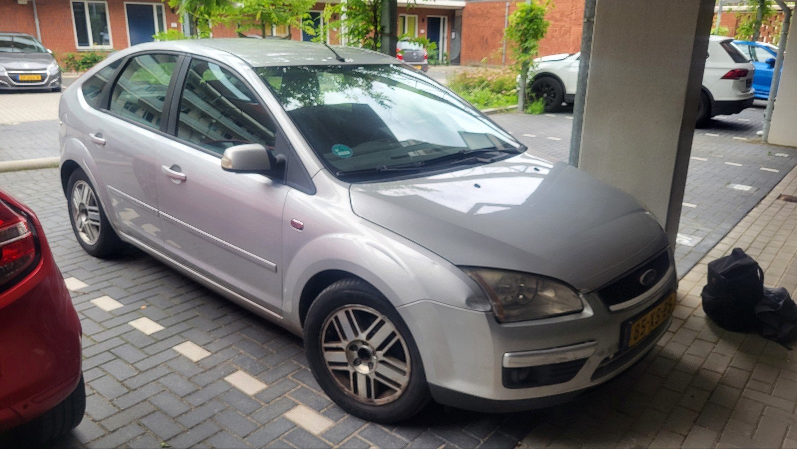 Ford Focus 1.8 16V  2007 Grijs Chia uitv . Apk tot 10-06-202, 4 cilinders, 1219 kg, Bluetooth, 1200 kg