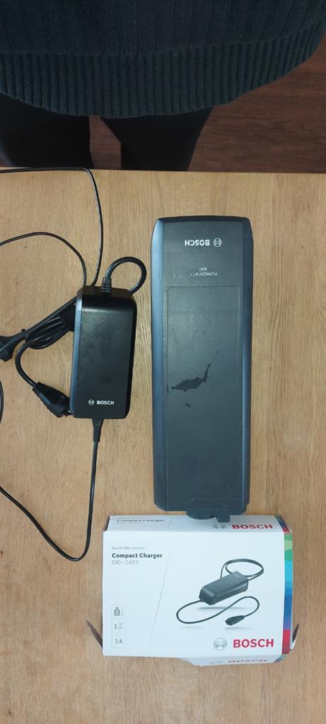 Bosch PowerPack 400 accu en Compact Charger e-bike, Ophalen of Verzenden, Gebruikt
