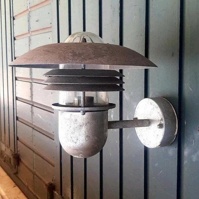 Deense Design Lamp - (Buitenlamp / Wandlamp), Ophalen of Verzenden, Metaal, Minder dan 50 cm