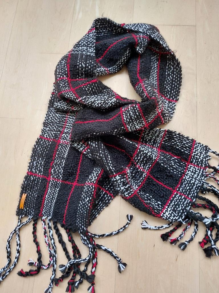 Hand geweven sjaal, Ophalen of Verzenden, Zo goed als nieuw, Maat 46/48 (XL) of groter, Sjaal