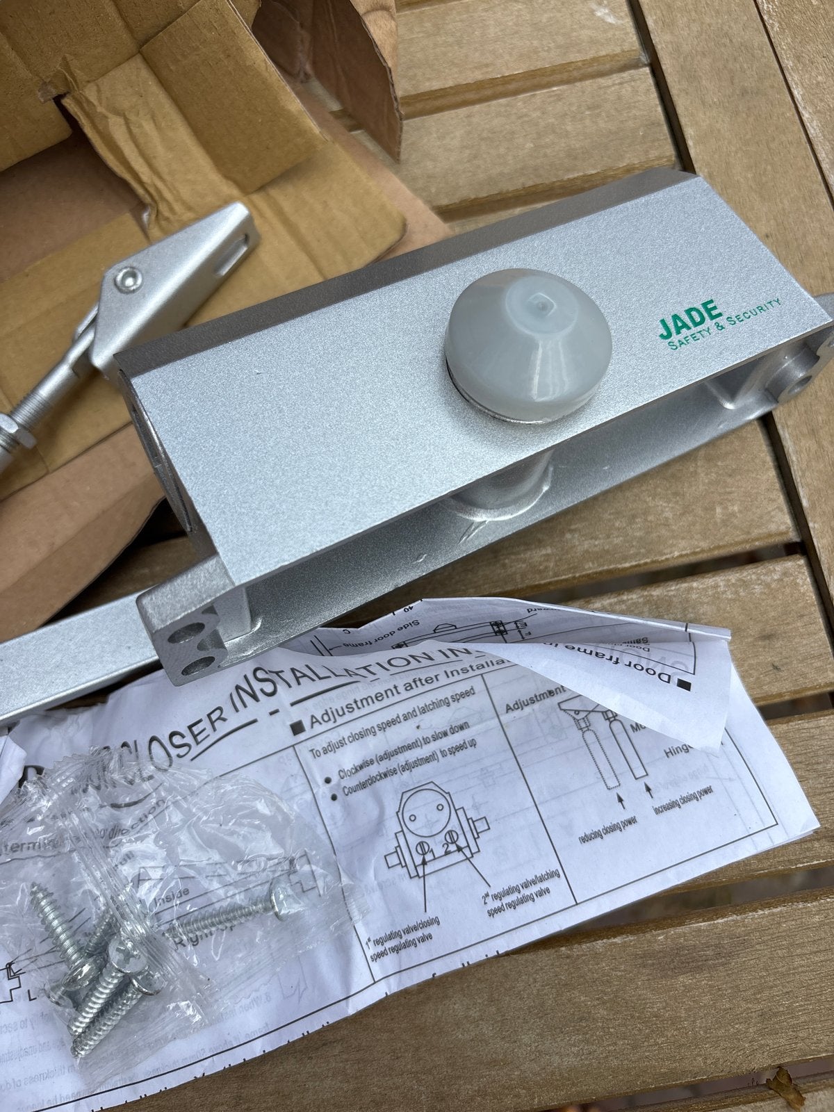 JADE Deursluiter - dranger, nieuw, Doe-het-zelf en Verbouw, Hang- en Sluitwerk, Ophalen, Nieuw, Overige materialen, Overige typen