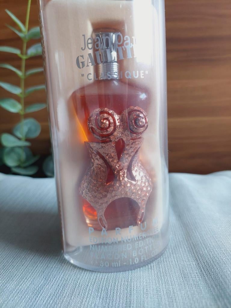 Jean Paul Gaultier Classique Prestige Parfum - numb. edit., Verzamelen, Parfumverzamelingen, Ophalen of Verzenden, Nieuw, Parfumfles
