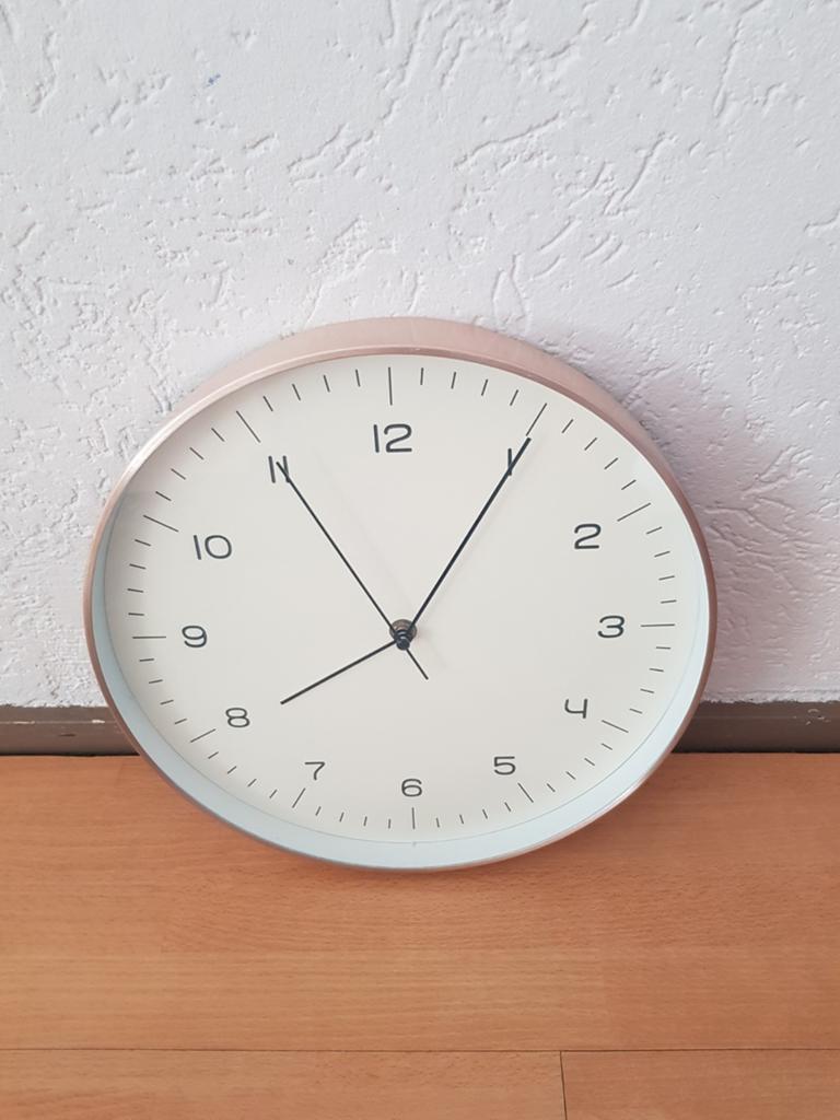 wand klok rose gold brons, Ophalen, Zo goed als nieuw, Analoog, Wandklok