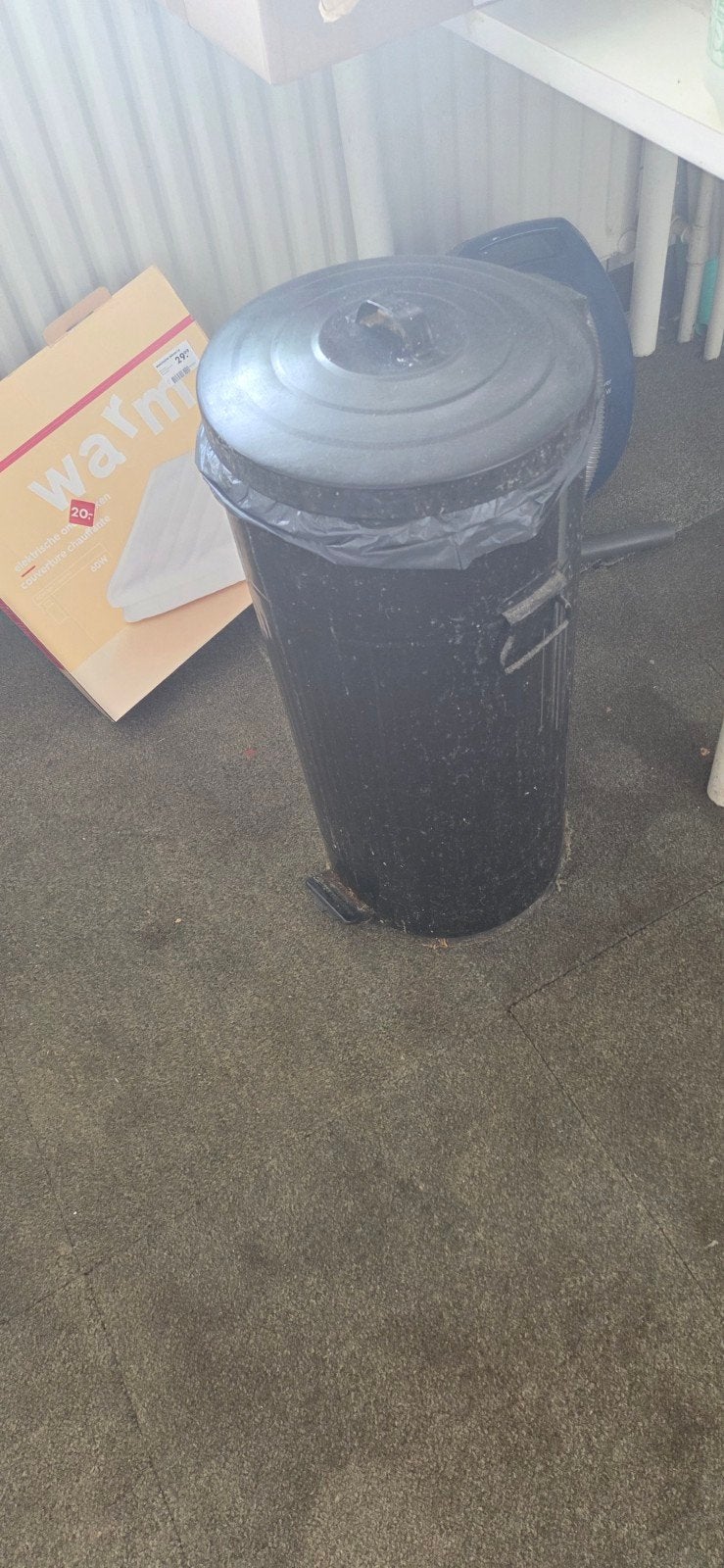 gratis vuilnisbak, 40 liter of meer, Ophalen, Gebruikt
