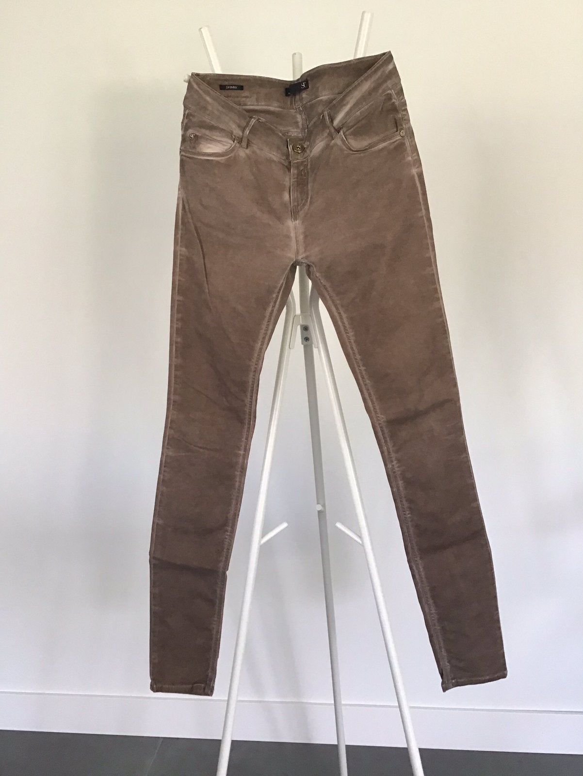 Bruine SuperTrash skinny broek, mt. W29, long, Overige kleuren, Super Trash, Ophalen of Verzenden, W28 - W29 (confectie 36)