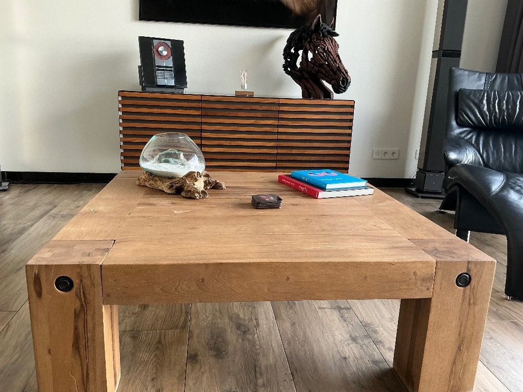 Salontafel massief eikenhout 110 x 110 cm, Ophalen, Industrieel/rustiek massief eikenhout, Zo goed als nieuw, 5 – 50