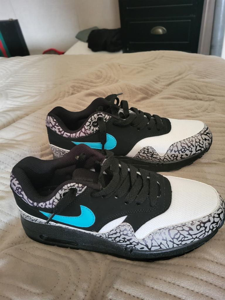 Nike Air Max 1 'Elephant' - Zwart/Wit/Turquoise, Kleding | Dames, Schoenen, Zwart, Nike, Ophalen of Verzenden, Sneakers of Gympen