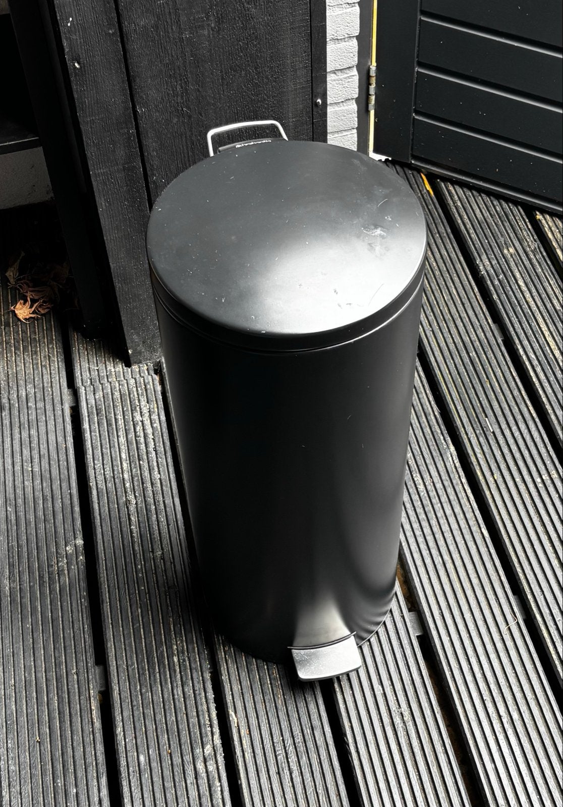 Brabantia Zwarte pedaalemmer - 30 liter, Ophalen, 50 – 75, Gebruikt, Met pedaal
