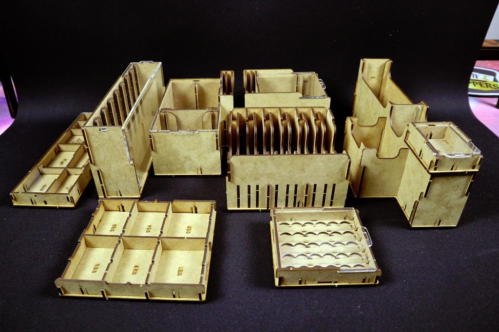 Bordspel insert / organizer voor Cthulhu Death May Die, Ophalen of Verzenden, Nieuw