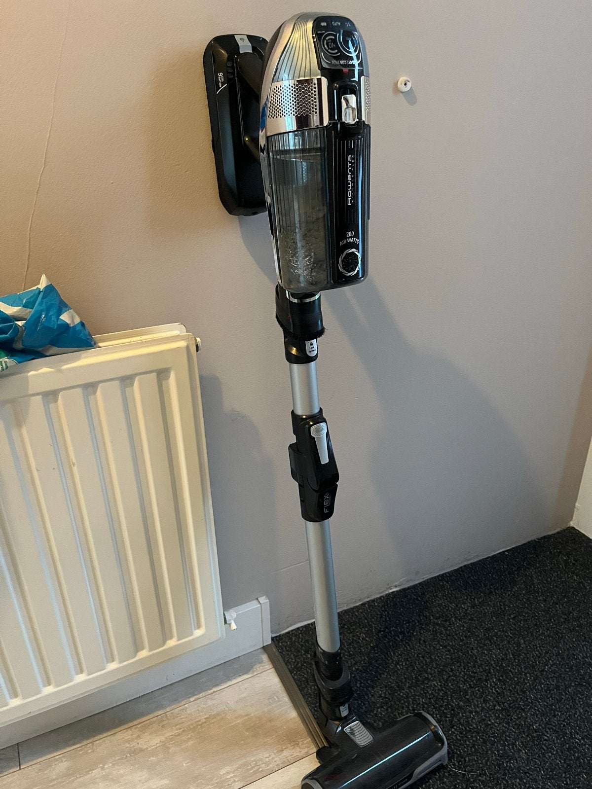 Rowenta X-Force Flex 14.60 RH9958 Steelstofzuiger - Goede st, Draadloos, Zo goed als nieuw, Minder dan 1200 watt, Reservoir