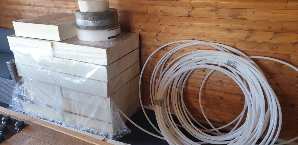 Compleet pakket vloerverwarming en isolatie tot 5m², Minder dan 4 cm, Overige materialen, Gebruikt, Ophalen of Verzenden
