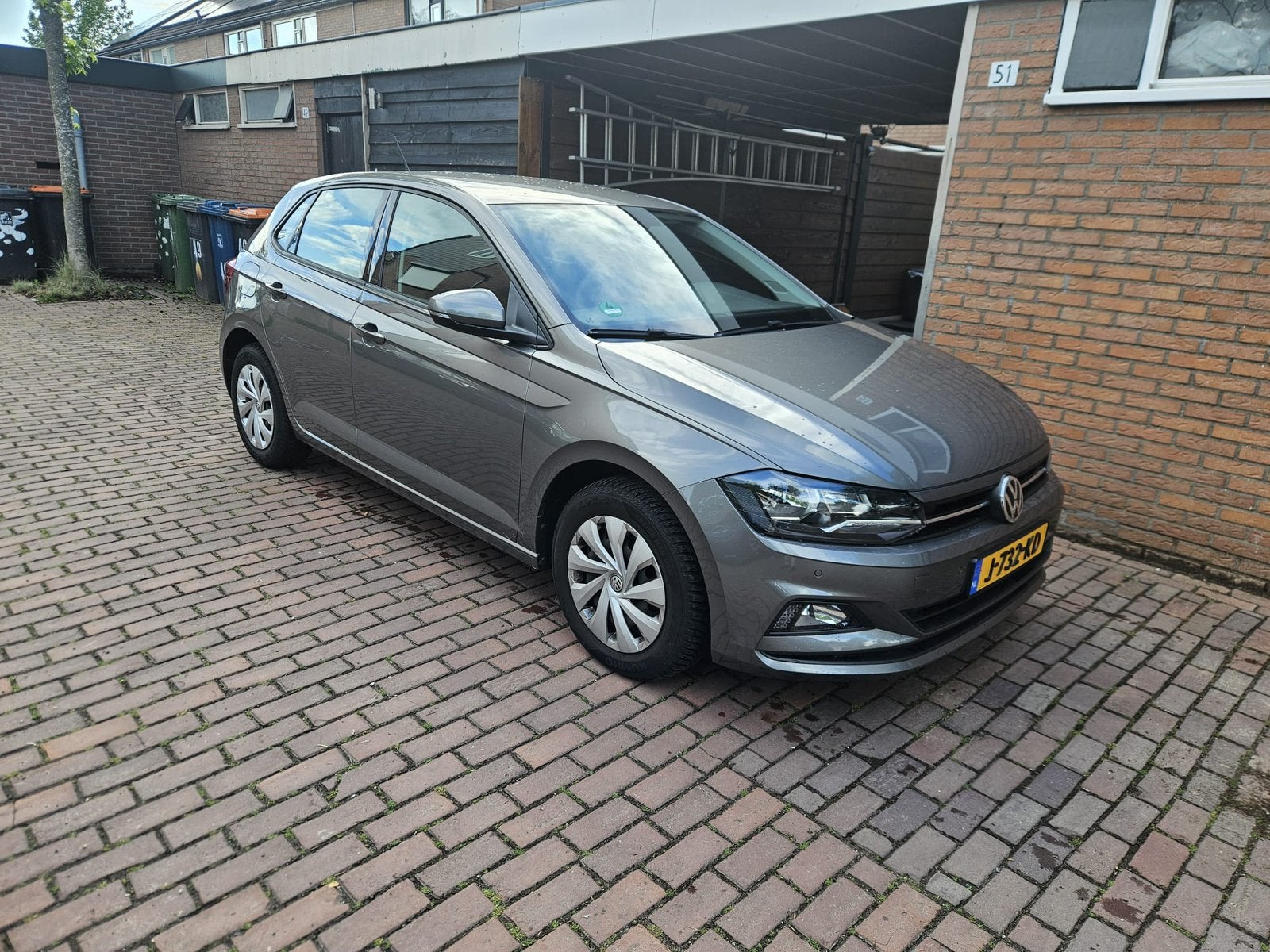 Volkswagen Polo 1.0 TSI 95pk 2020 Grijs Achteruitcamera, Voorwielaandrijving, 95 pk, 1055 kg, 49 €/maand