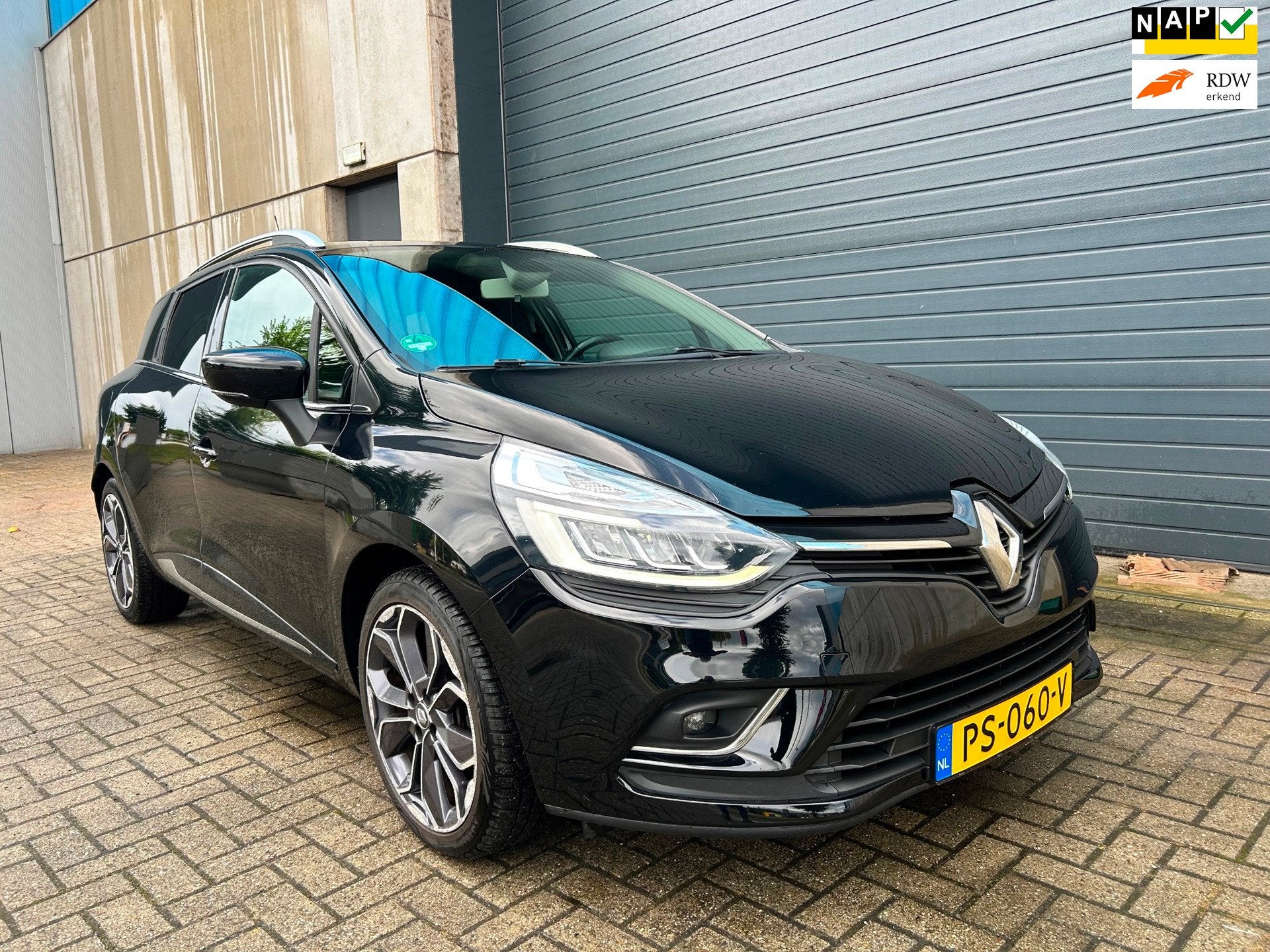 Renault Clio Estate 1.2 TCe Intens CLIMA NAVI PDC NAP, Voorwielaandrijving, 4 cilinders, Origineel Nederlands, Handgeschakeld