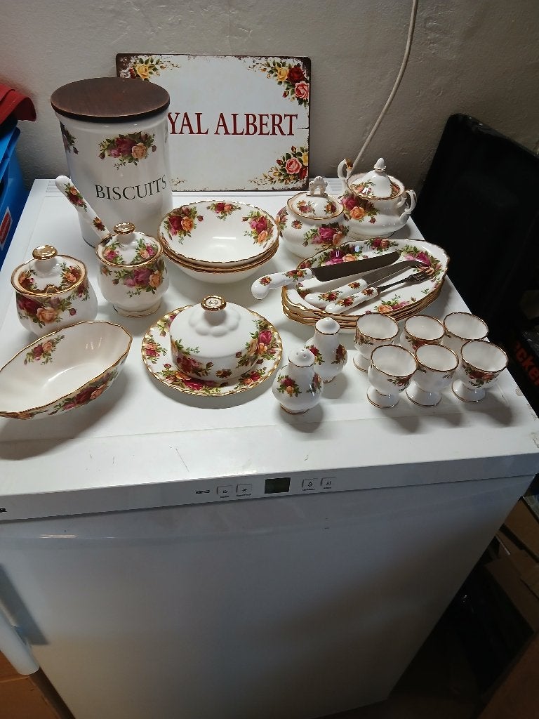 ROYAL ALBERT OLD COUNTRY ROSE DIVERSEN, Ophalen of Verzenden