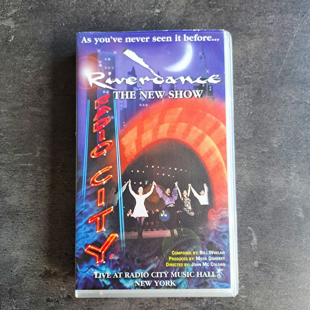 Originele VHS-uitgave van "Riverdance: The New Show", LIVE, Cd's en Dvd's, Muziek, Gebruikt, Alle leeftijden, Ophalen of Verzenden
