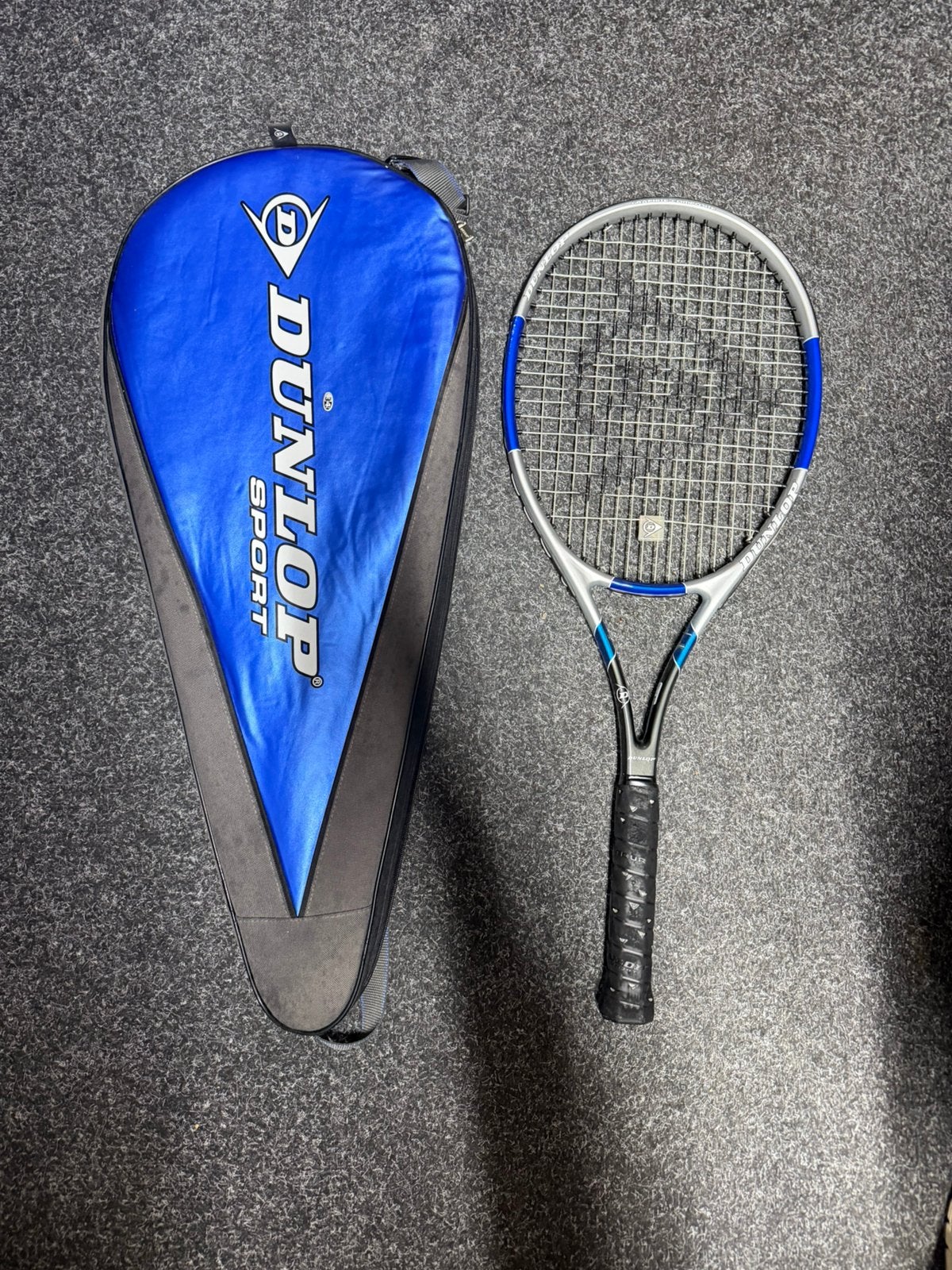Dunlop Sport tennisracket met beschermhoes Zo goed als nieuw, .., Dunlop, ., Ophalen of Verzenden