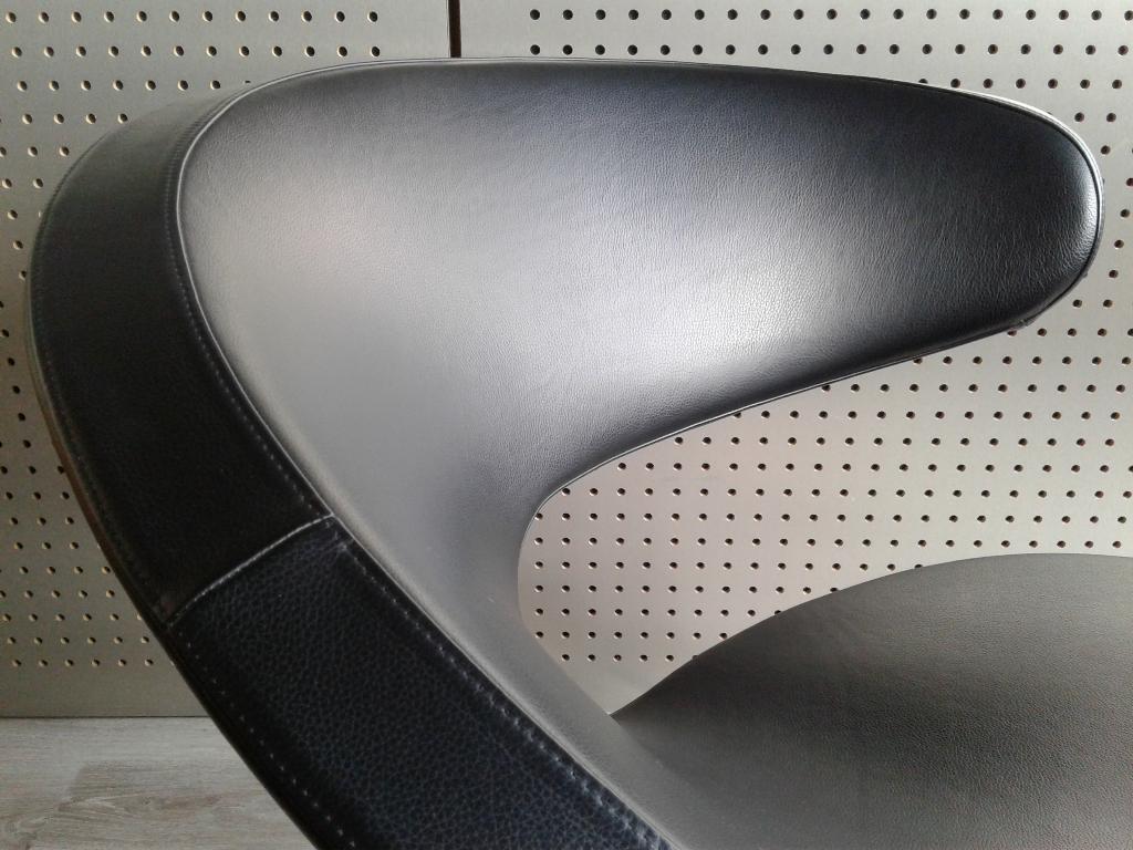 Variér (Stokke) Peel Club (Zwart Leder), Als Nieuw!, Huis en Inrichting, Fauteuils, Ophalen, Zo goed als nieuw, Variér, 75 tot 100 cm