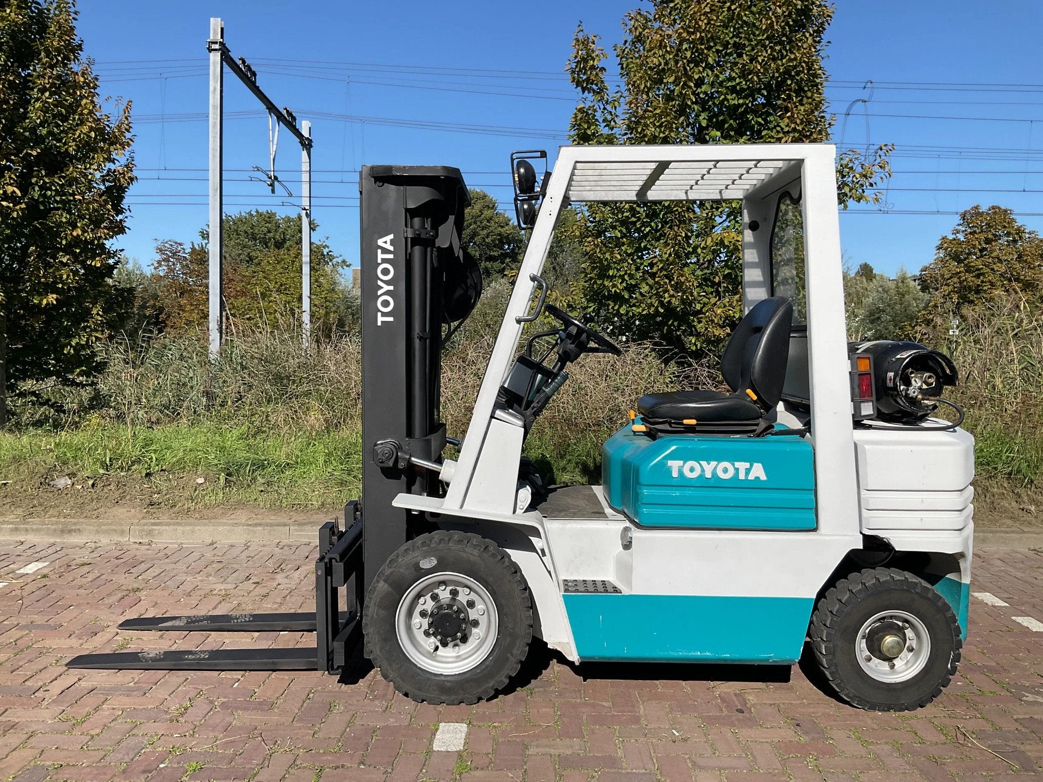 Toyota 5FGF25 2500KG 4.30METER HEFTRUCK, LPG, Heftruck, Toyota, Marconistraat 2
3133KL  Vlaardingen, NL