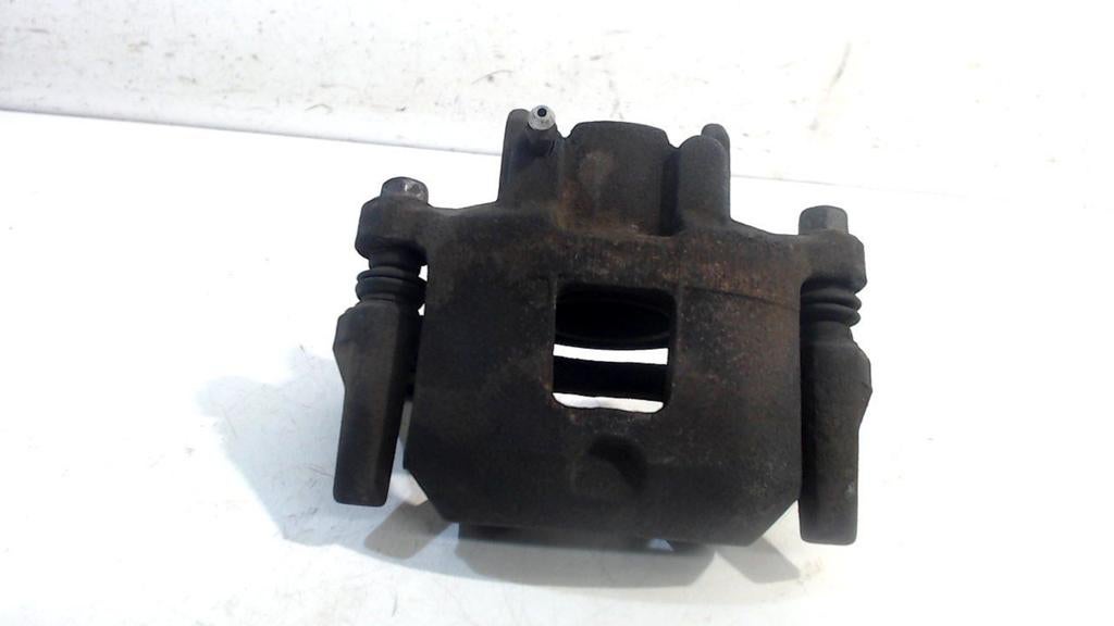 Remklauw rechts voor Mitsubishi Space Star, Onderdelen@venauto.nl, Van der Ven Autorecycling B.V., Gebruikt, Ettenseweg 76, 4706 PB Roosendaal, The Netherlands