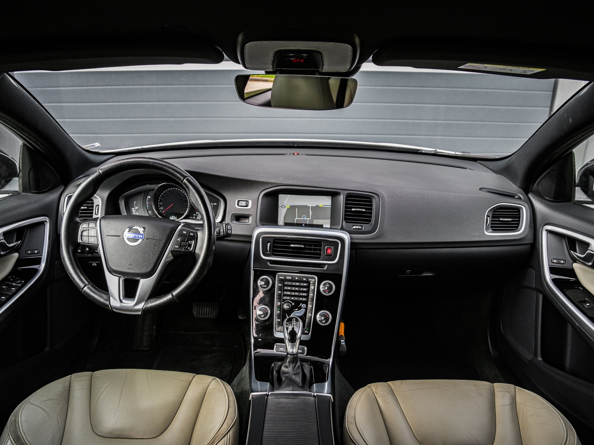 Volvo V60 2.4 D5 Twin Engine Special Edition | Leder | Xenon, Auto's, Automaat, Euro 6, Vierwielaandrijving, 1880 kg