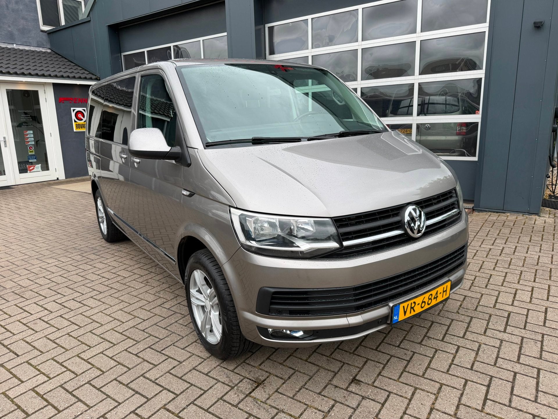 Volkswagen Transporter 2.0 TDI L1H1 BM DC Comfortline / Came, Auto's, Euro 5, Stof, Gebruikt, 4 cilinders