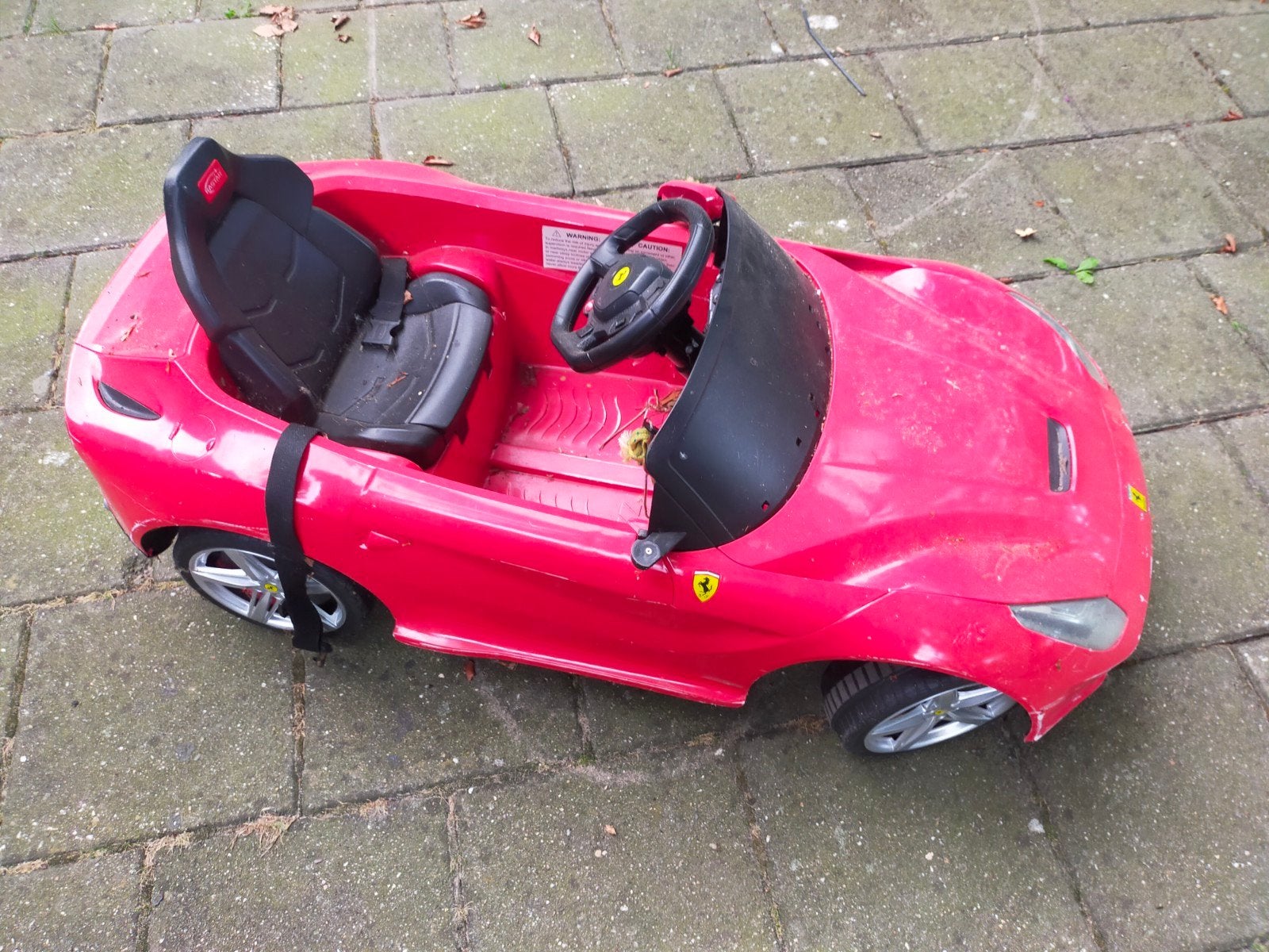 Rode Ferrari kinderauto op accu - Gebruikt, Ophalen of Verzenden, Gebruikt