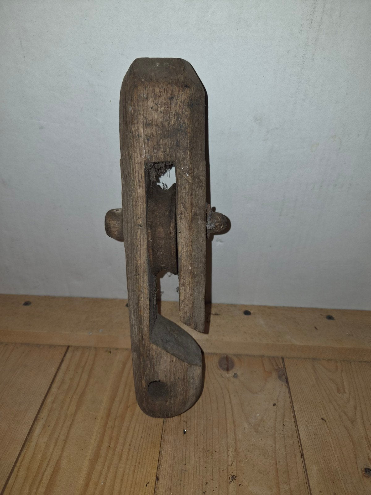 Antieke houten katrol met ijzeren splitpen - 28 cm, Ophalen of Verzenden