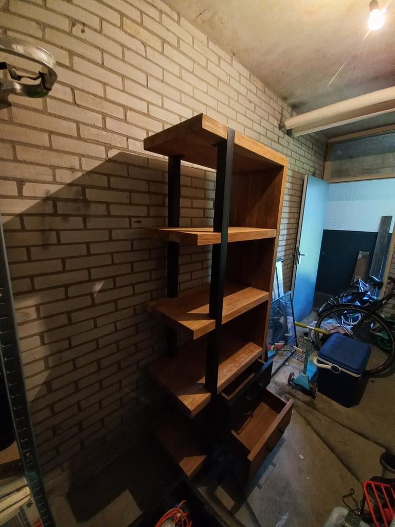 Kast, 50 tot 100 cm, Zo goed als nieuw, 150 tot 200 cm, 25 tot 50 cm