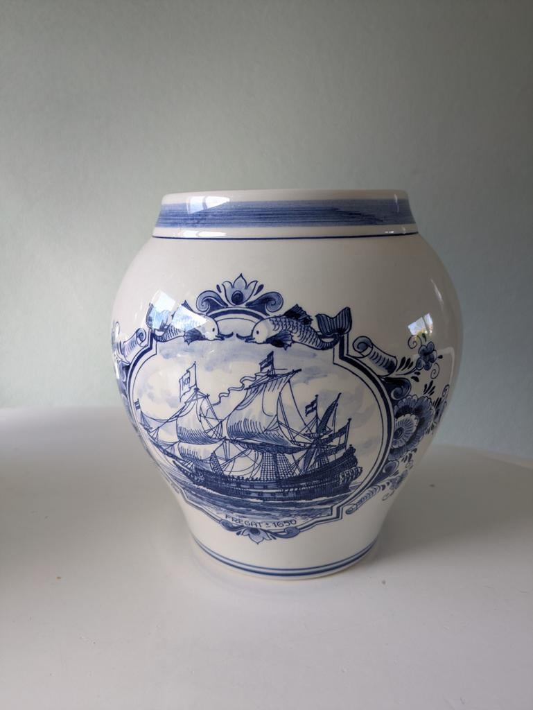 Delfts blauw vaas van Plateelbakkerij Schoonhoven, Ophalen