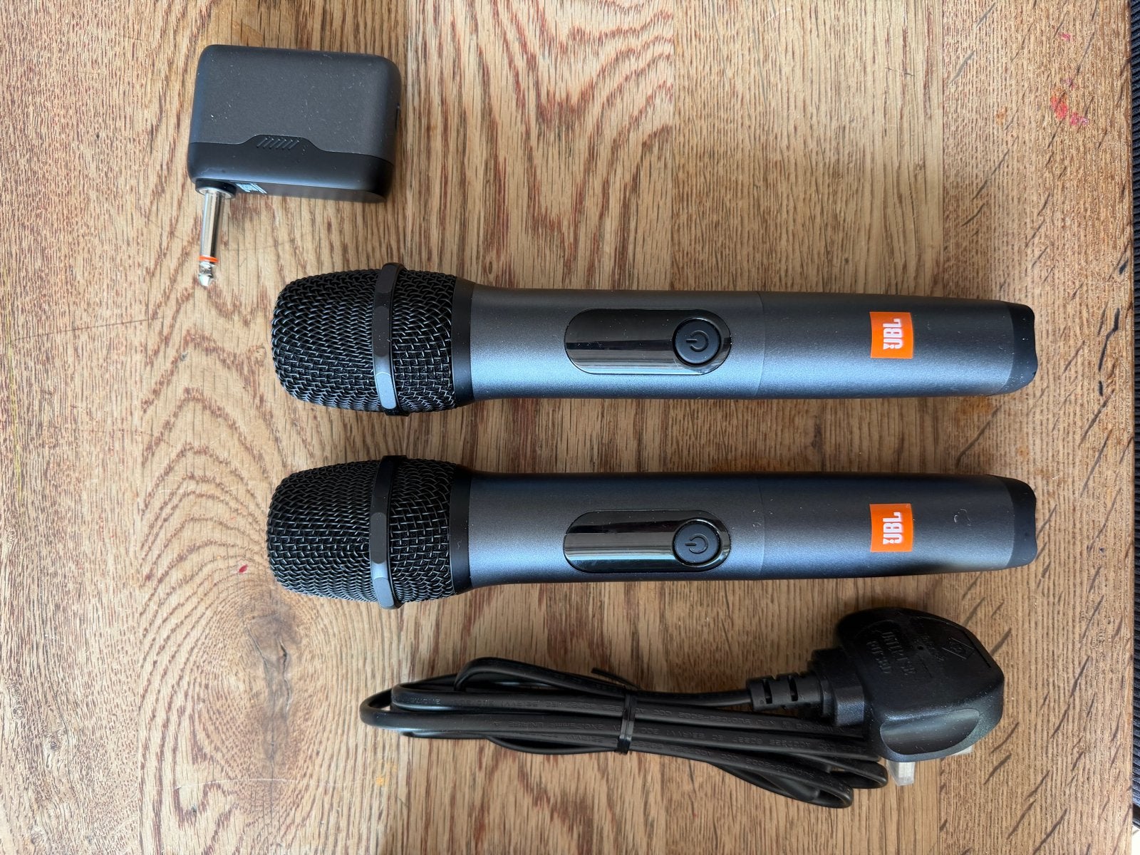 Foto 7 van JBL Partybox 710 met 2 draadloze microfoons