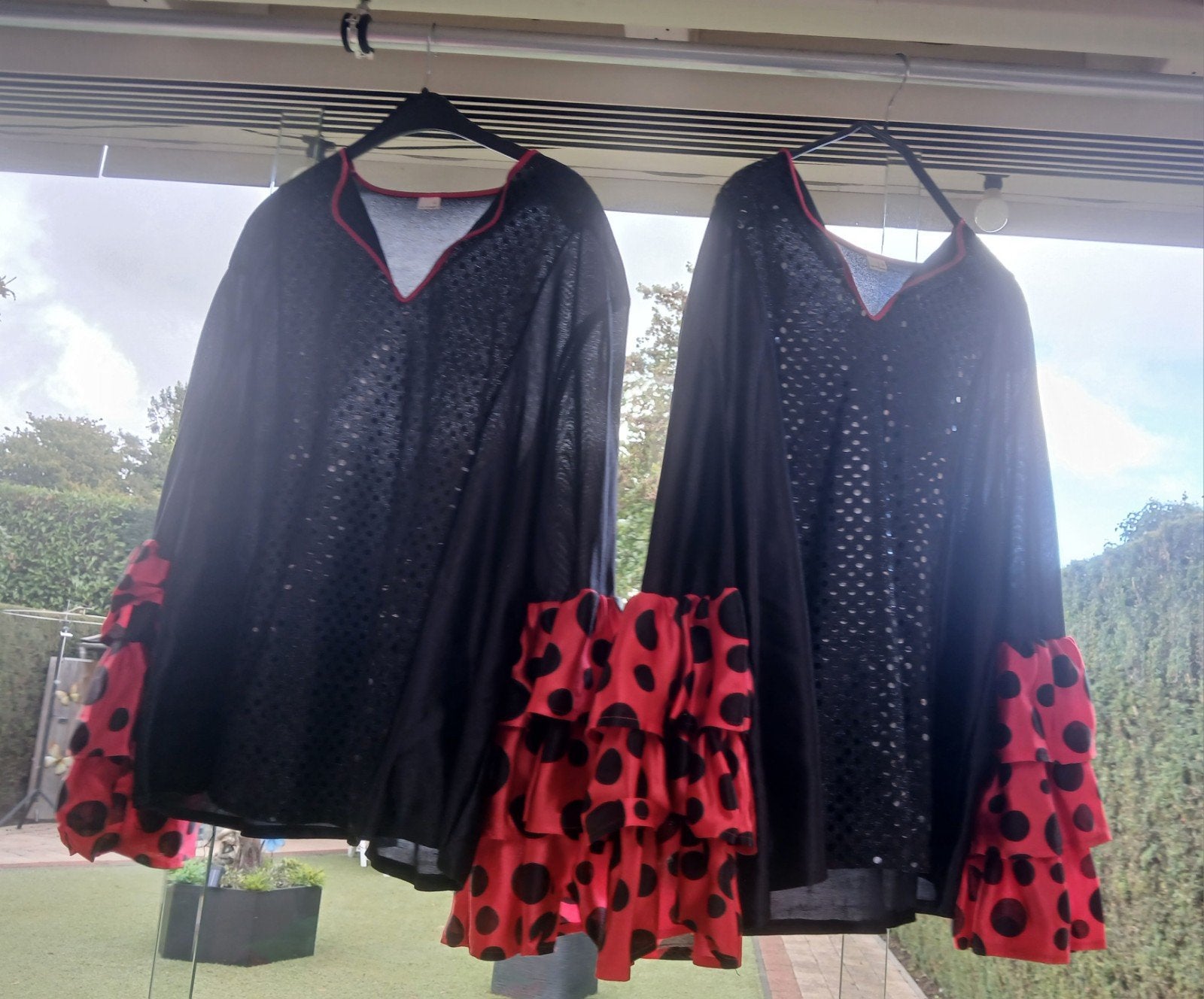 2x Spaanse flamenco/ dansblouses/top - zwarte doorschijnende, Carnaval, Maat 46/48 (XL) of groter, Ophalen of Verzenden, Zo goed als nieuw