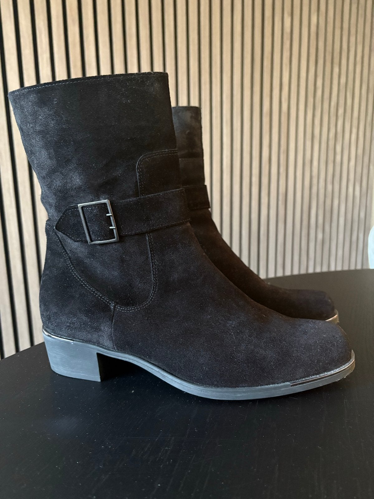 Zwarte suede Durea laarzen halfhoog wijdte H maat 7, Zwart, Lage of Enkellaarzen, Nieuw, Ophalen of Verzenden